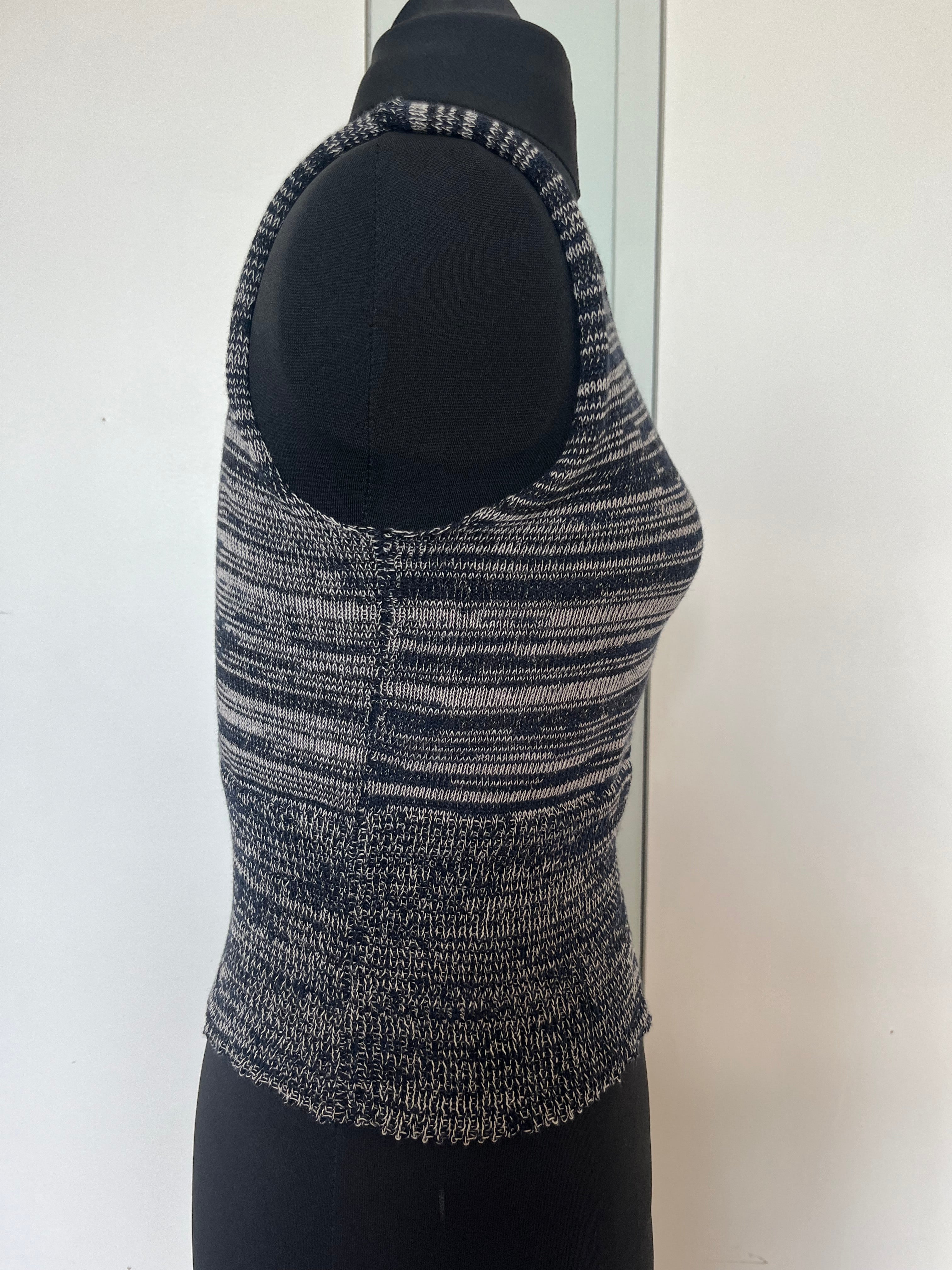 T bar vest
