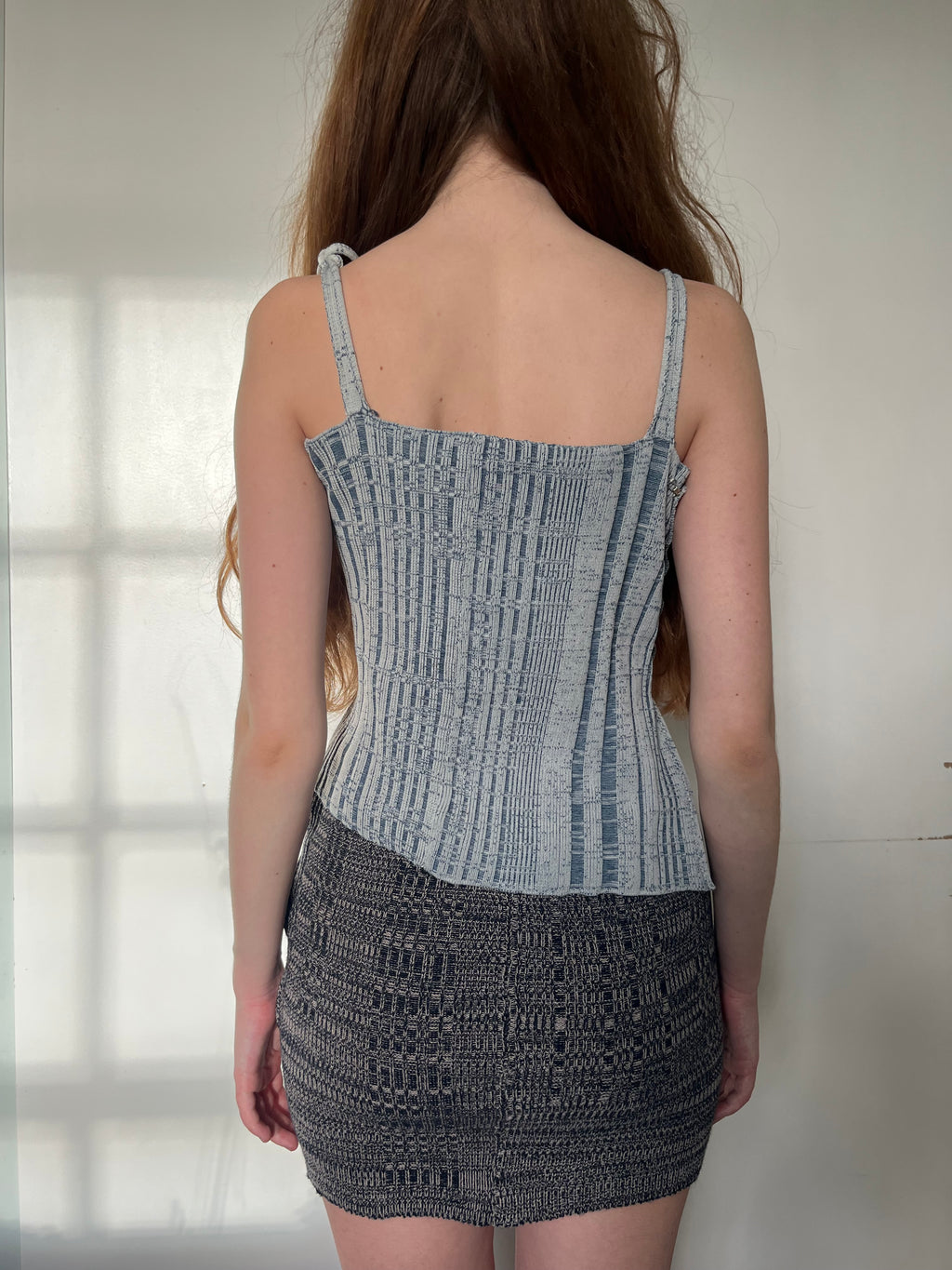 Hook ribbed vest
