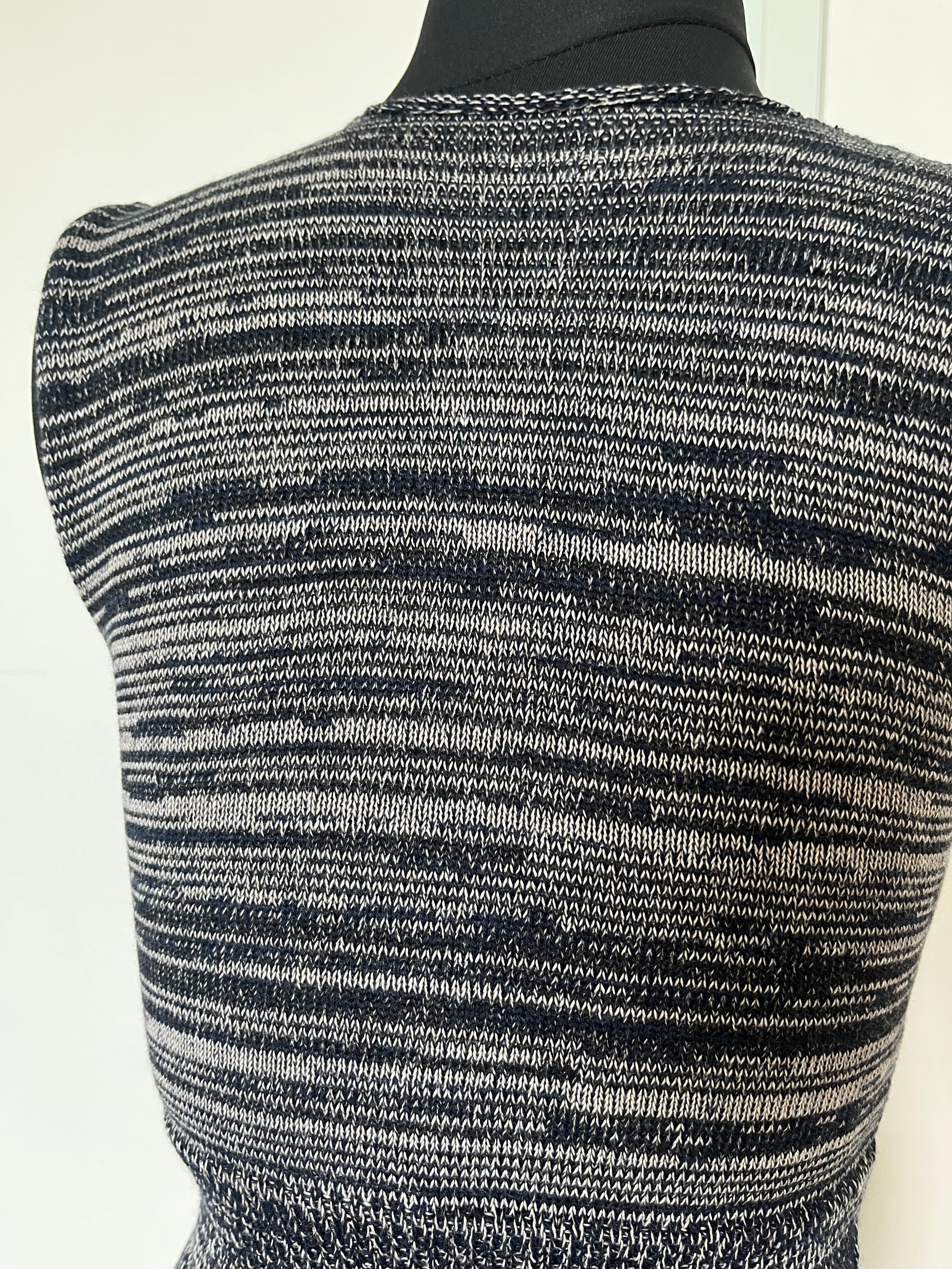 T bar vest