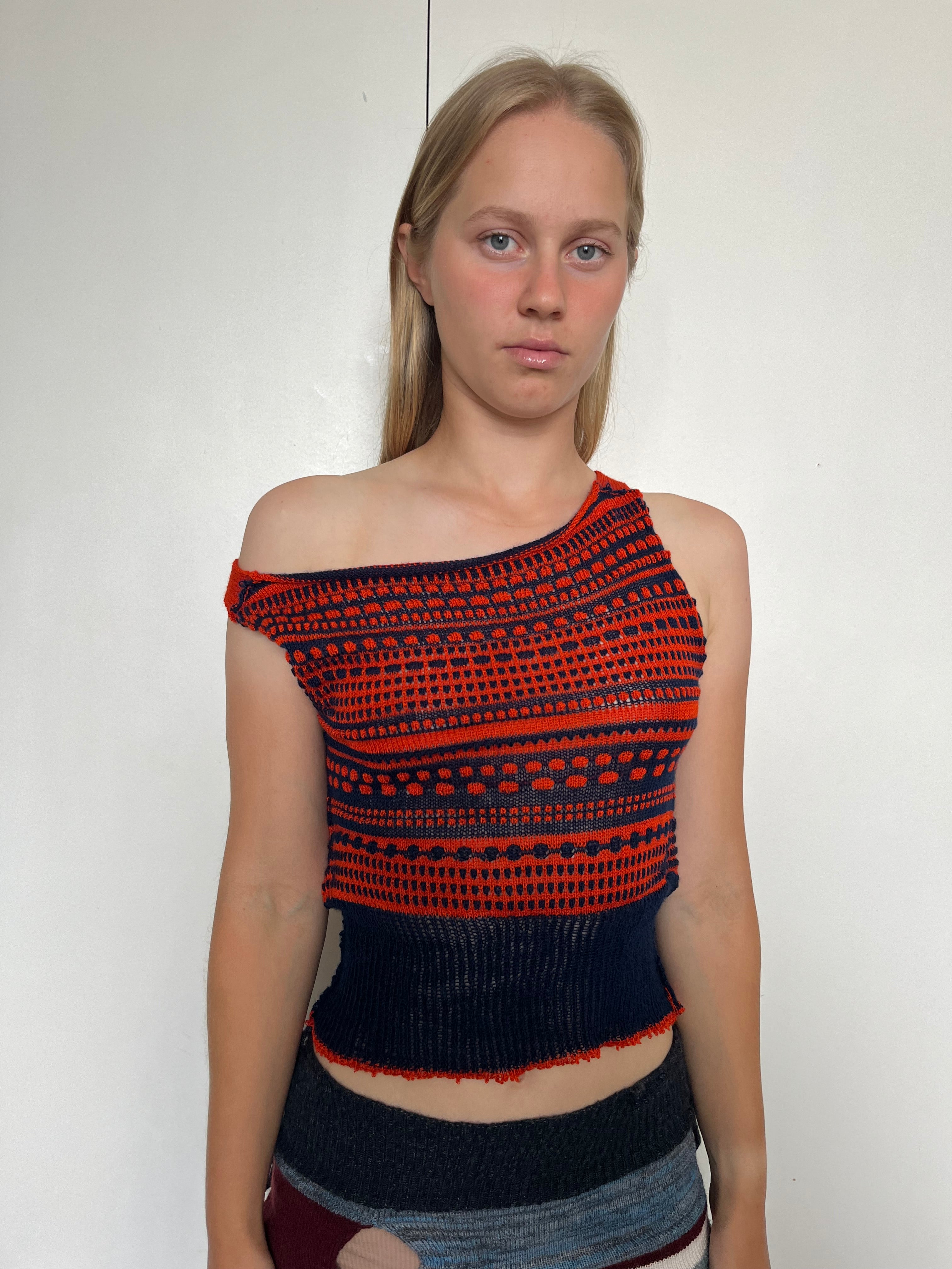 Tuck stitch vest