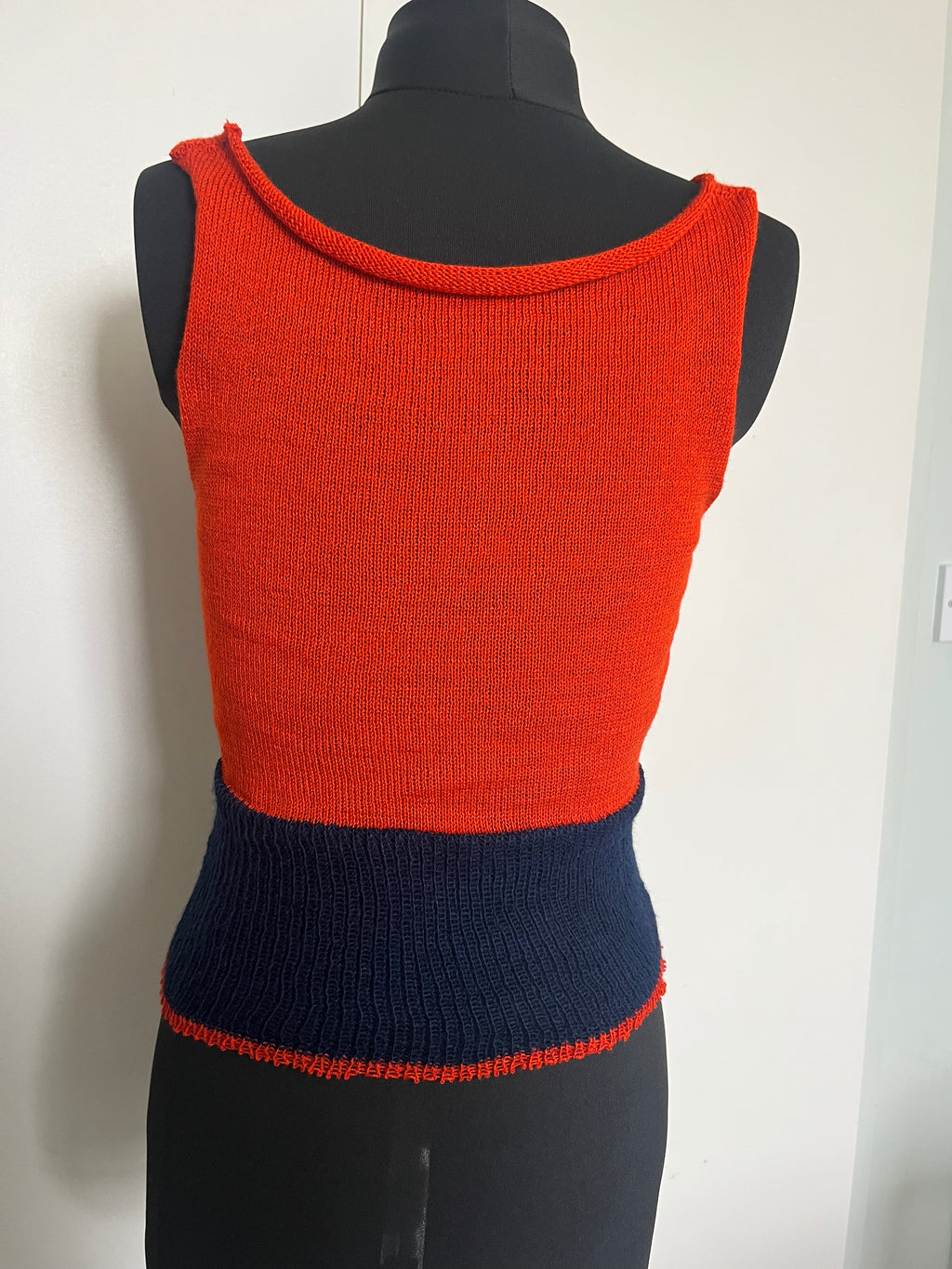 Tuck stitch vest