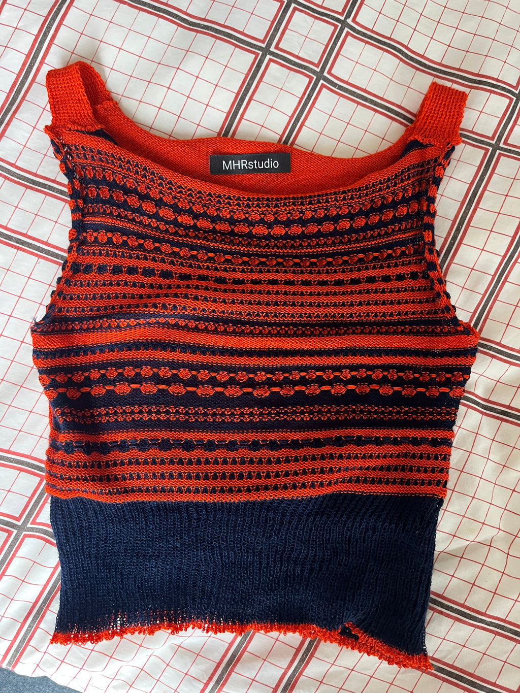 Tuck stitch vest