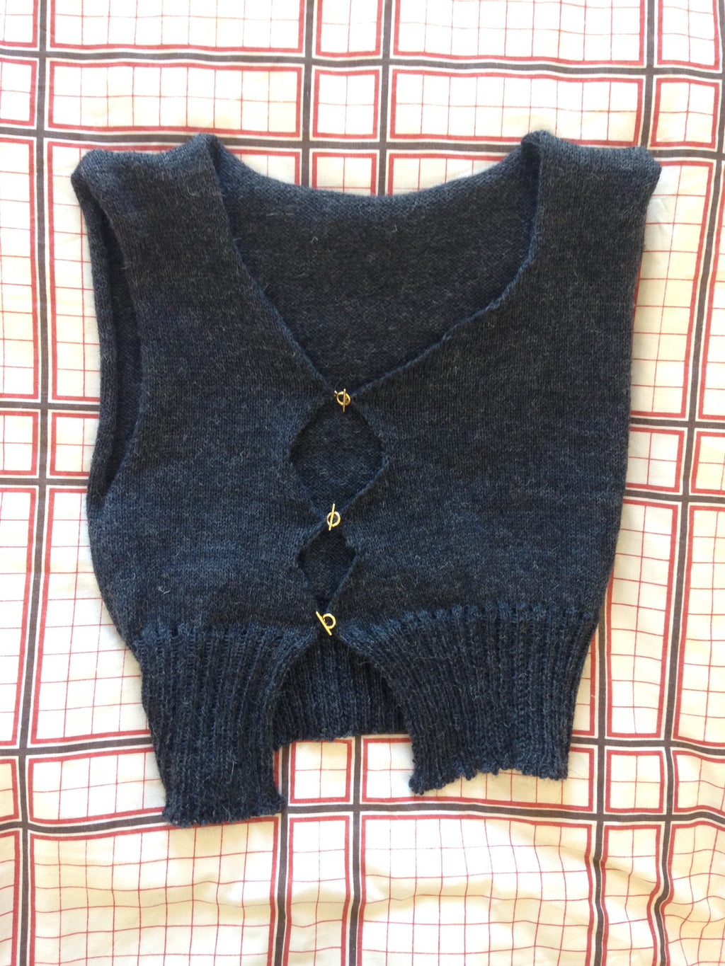 Asymmetric T bar Top