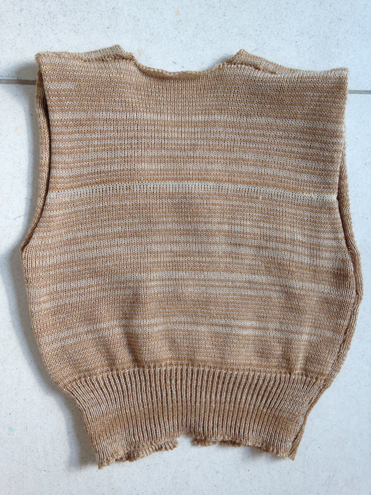 Asymmetric T bar Top