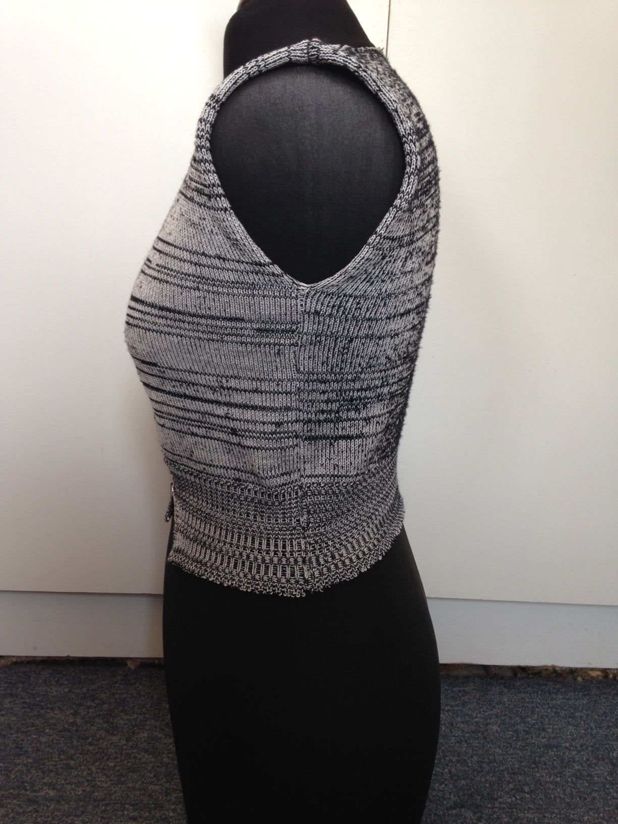 Asymmetric T bar Top