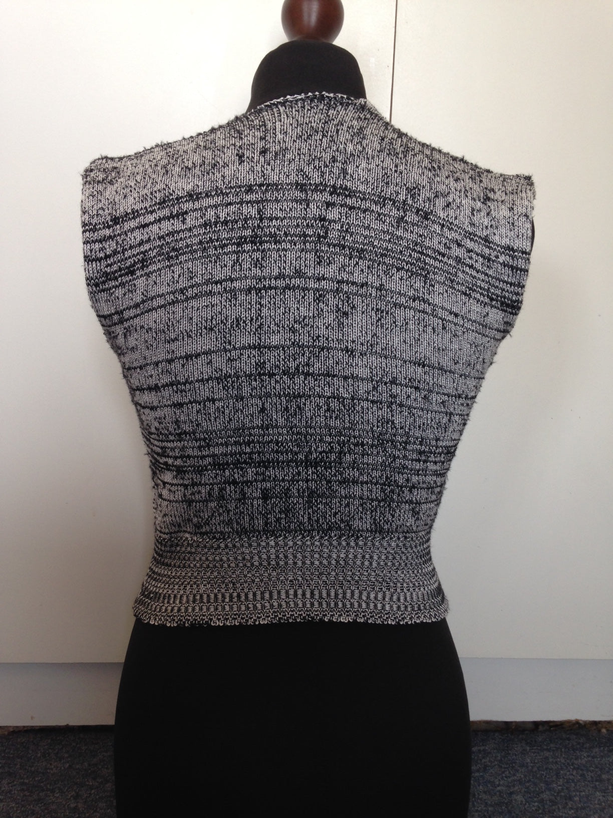 Asymmetric T bar Top