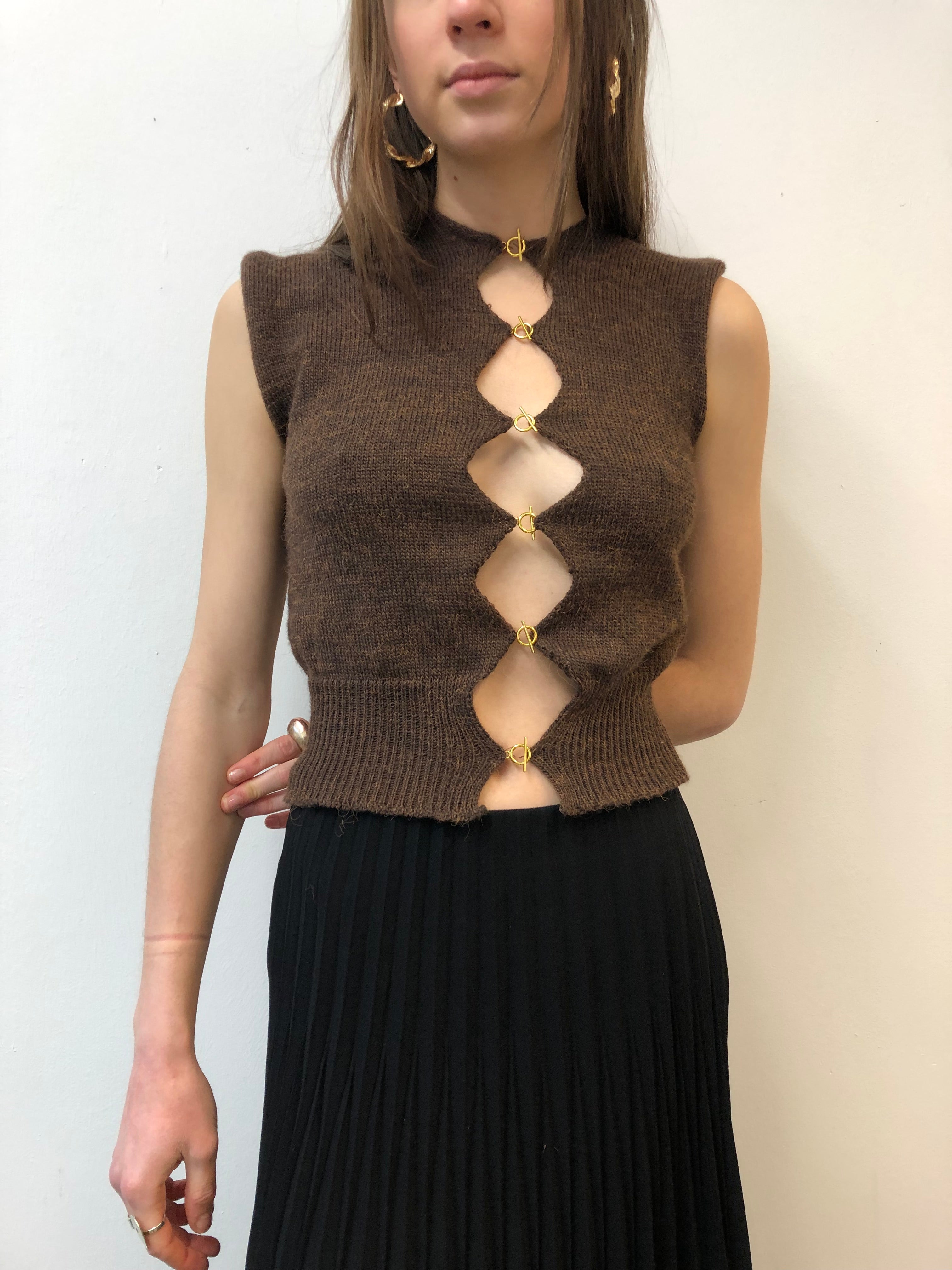 Asymmetric T Bar Top