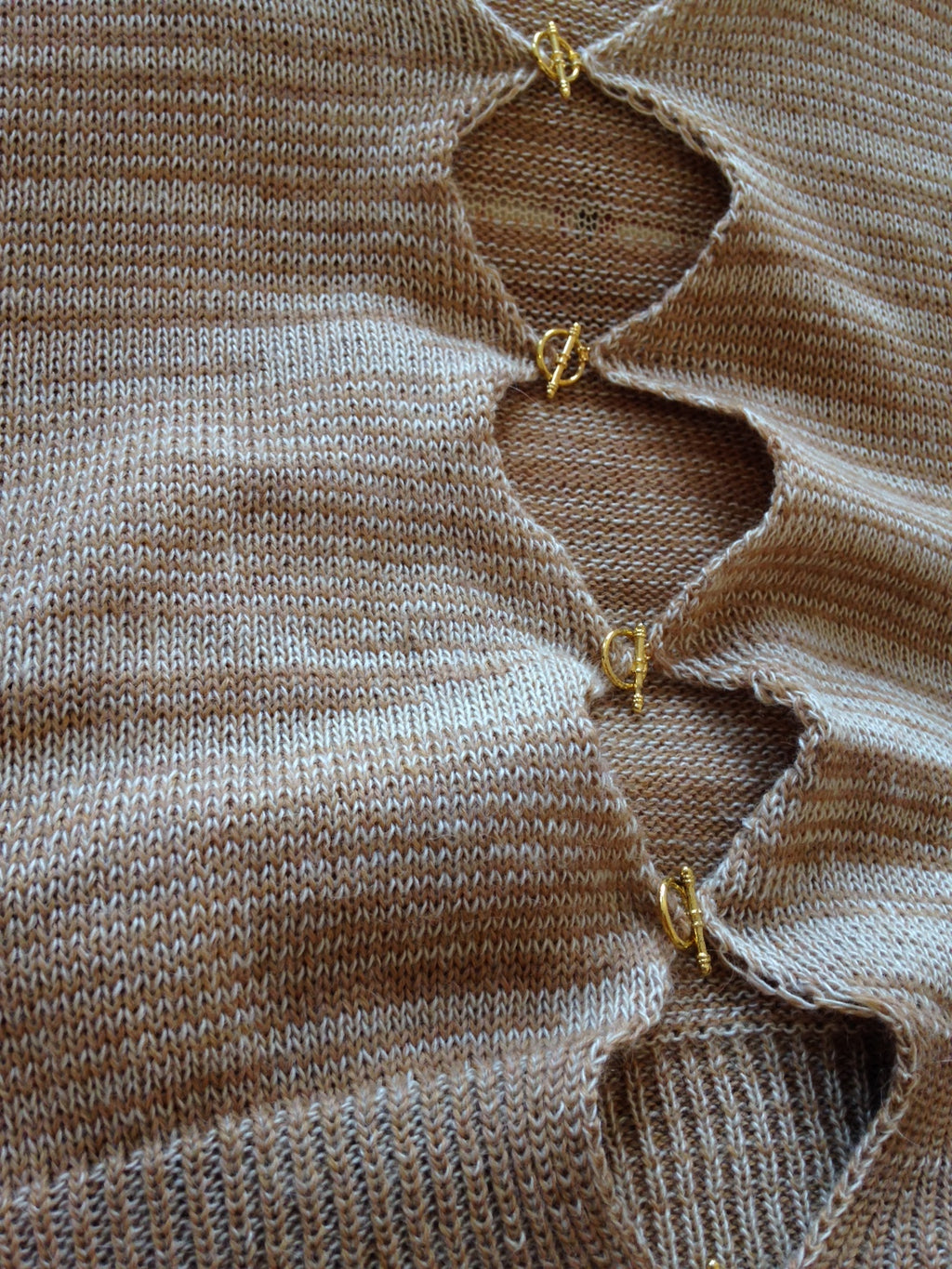 Asymmetric T bar Top