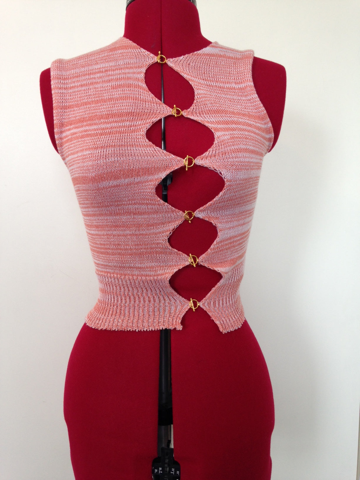 Asymmetric T bar Top