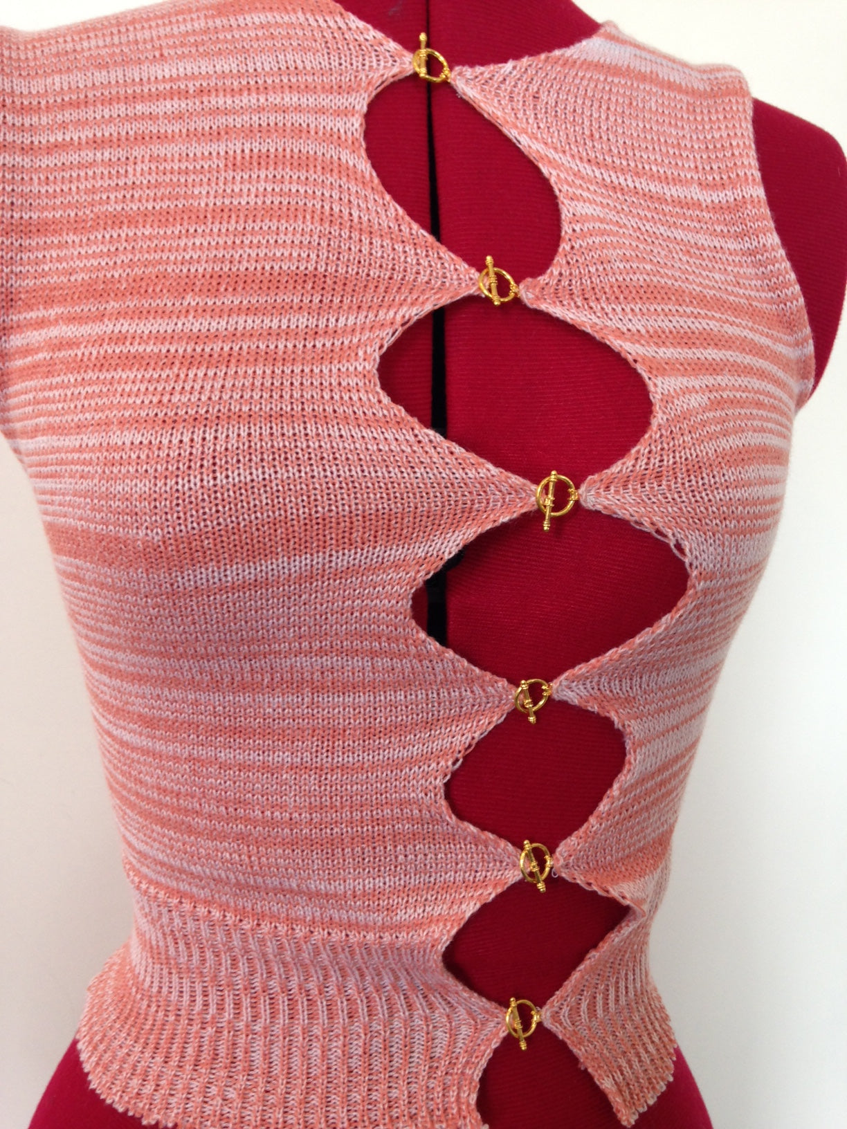 Asymmetric T bar Top