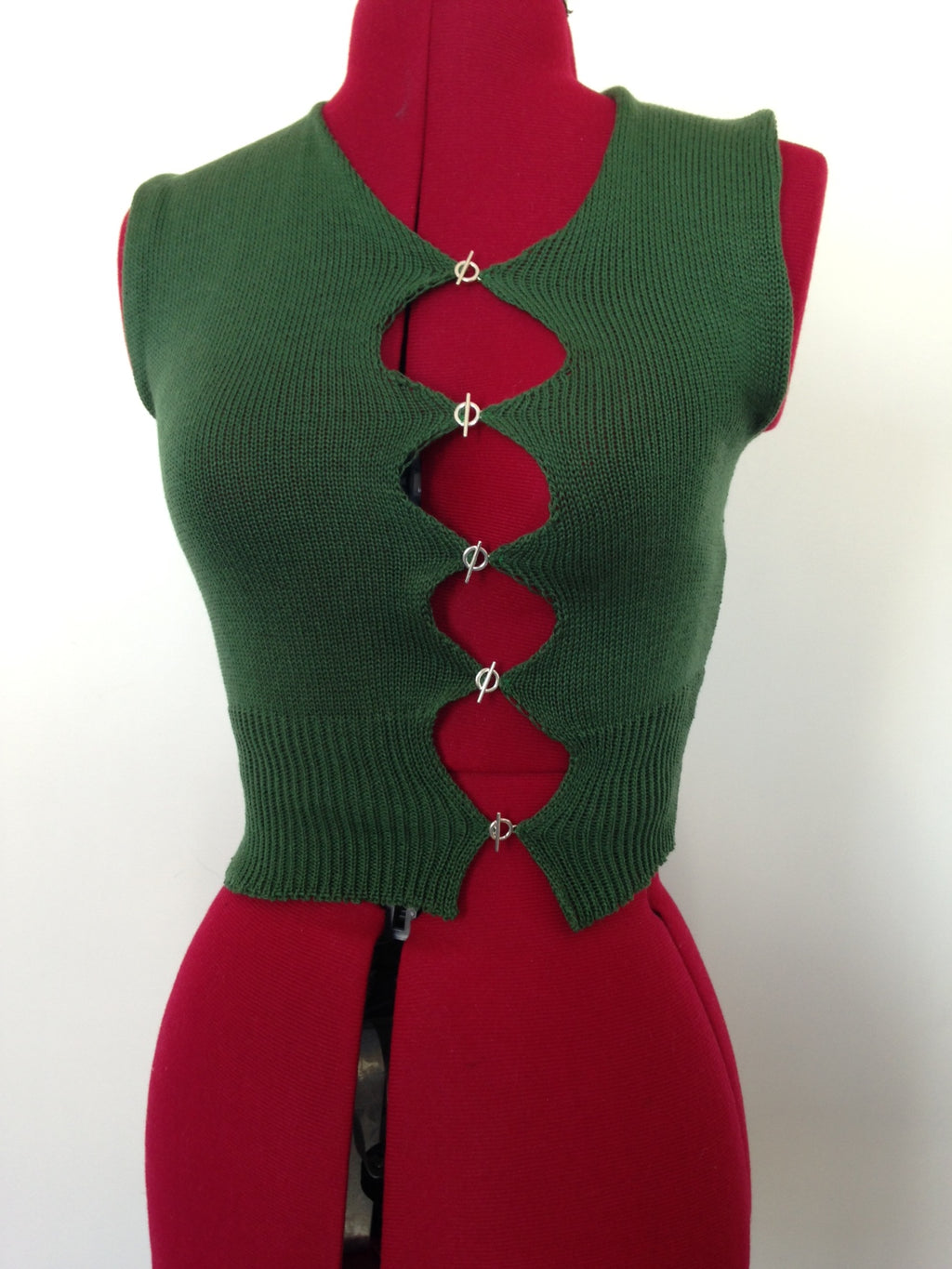 Asymmetric T bar Top