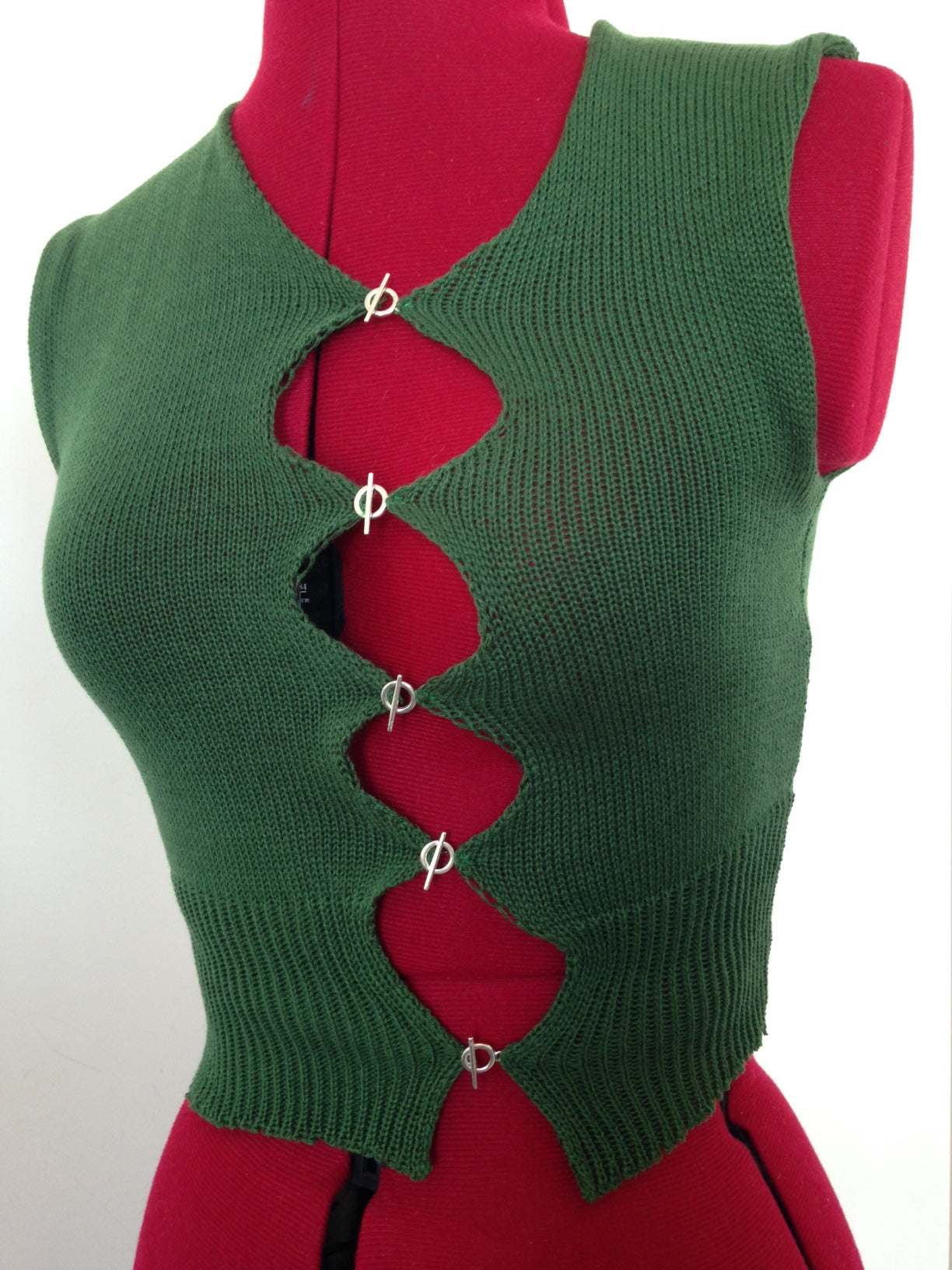 Asymmetric T bar Top