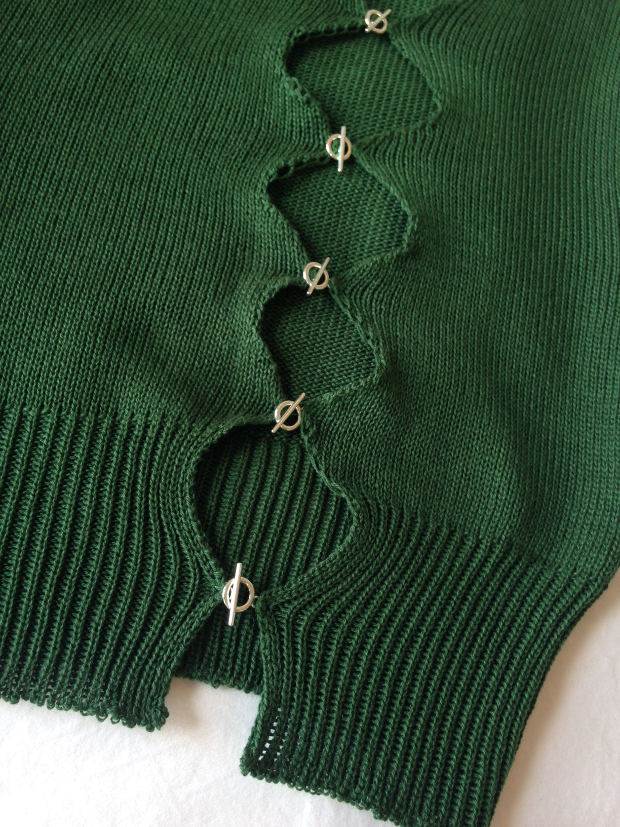 Asymmetric T bar Top