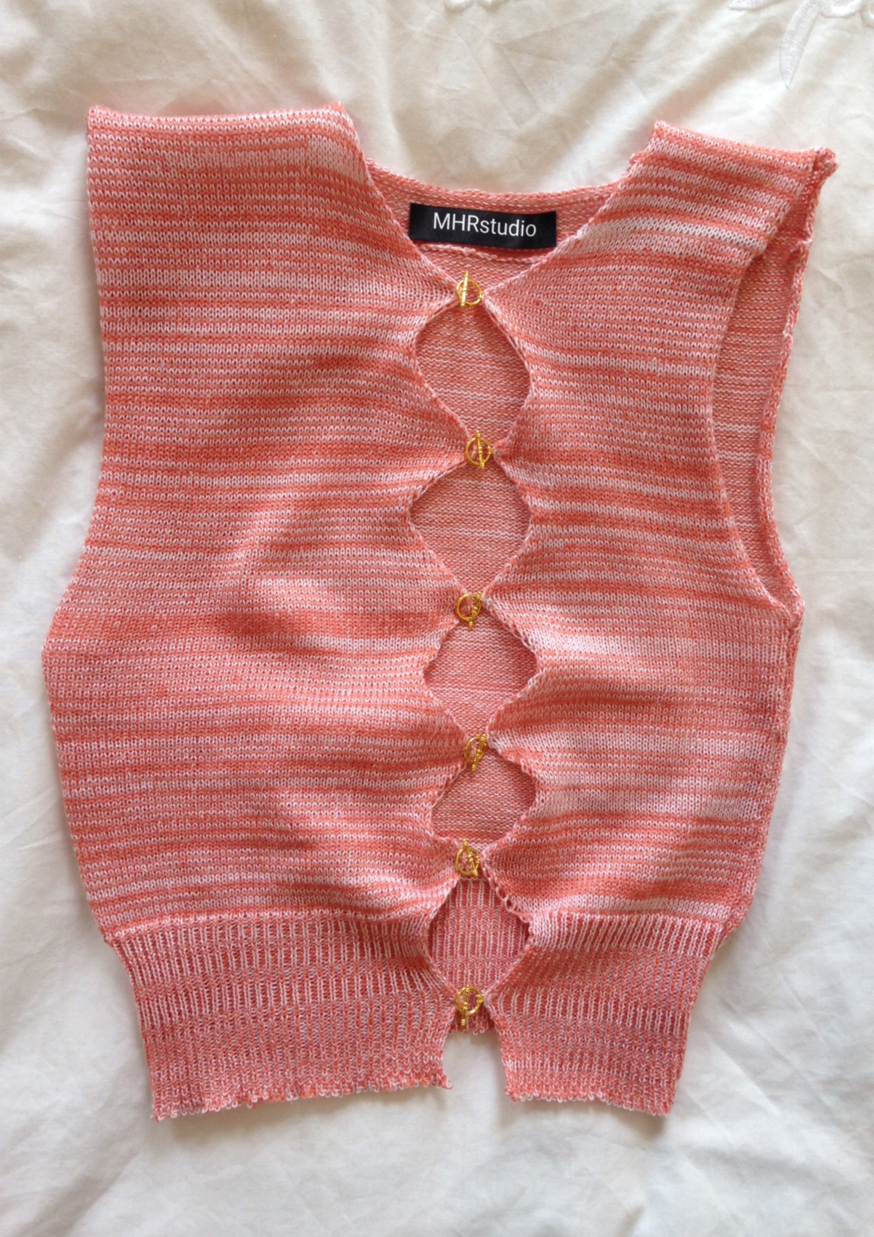 Asymmetric T bar Top