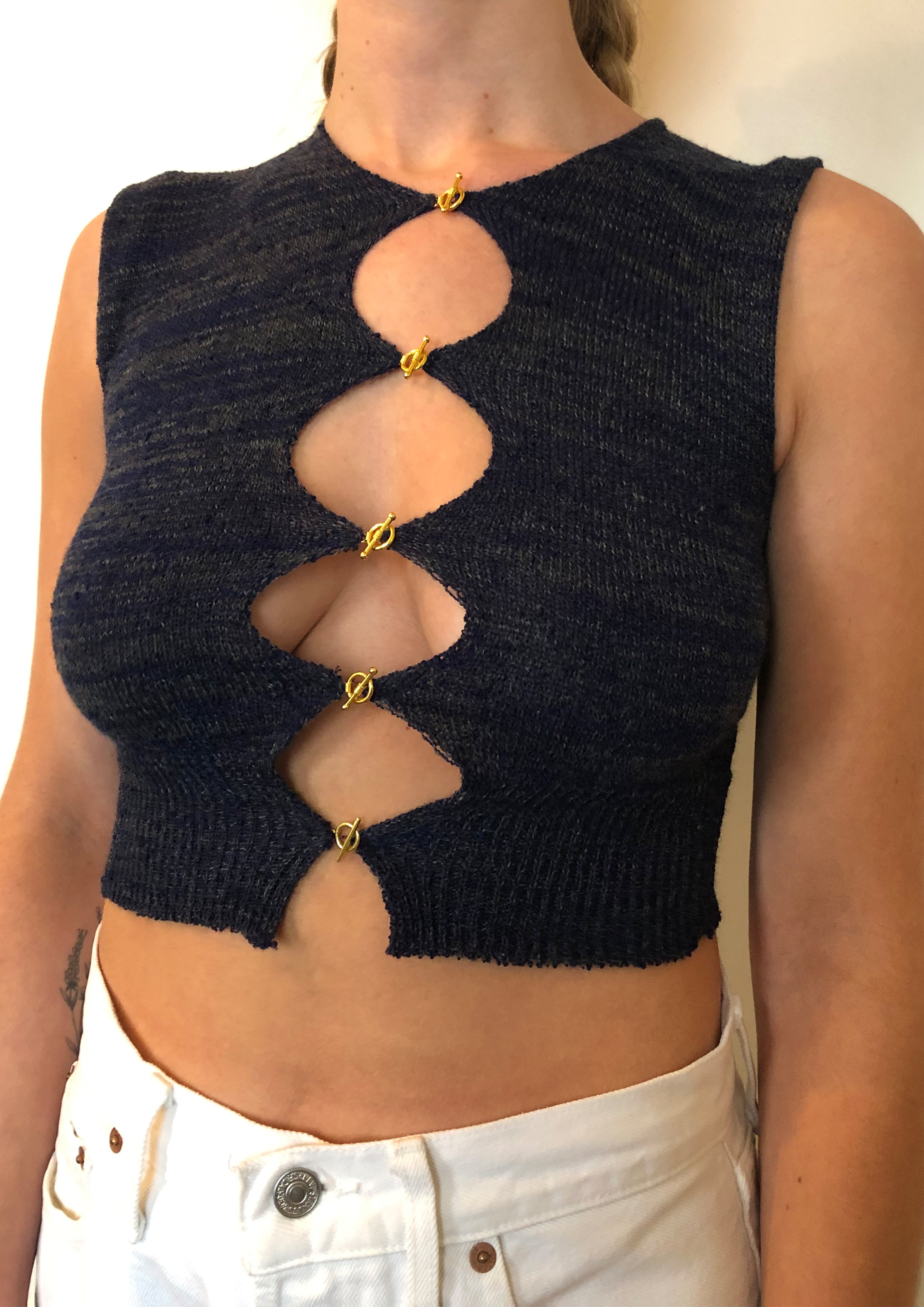 Asymmetric T Bar Top