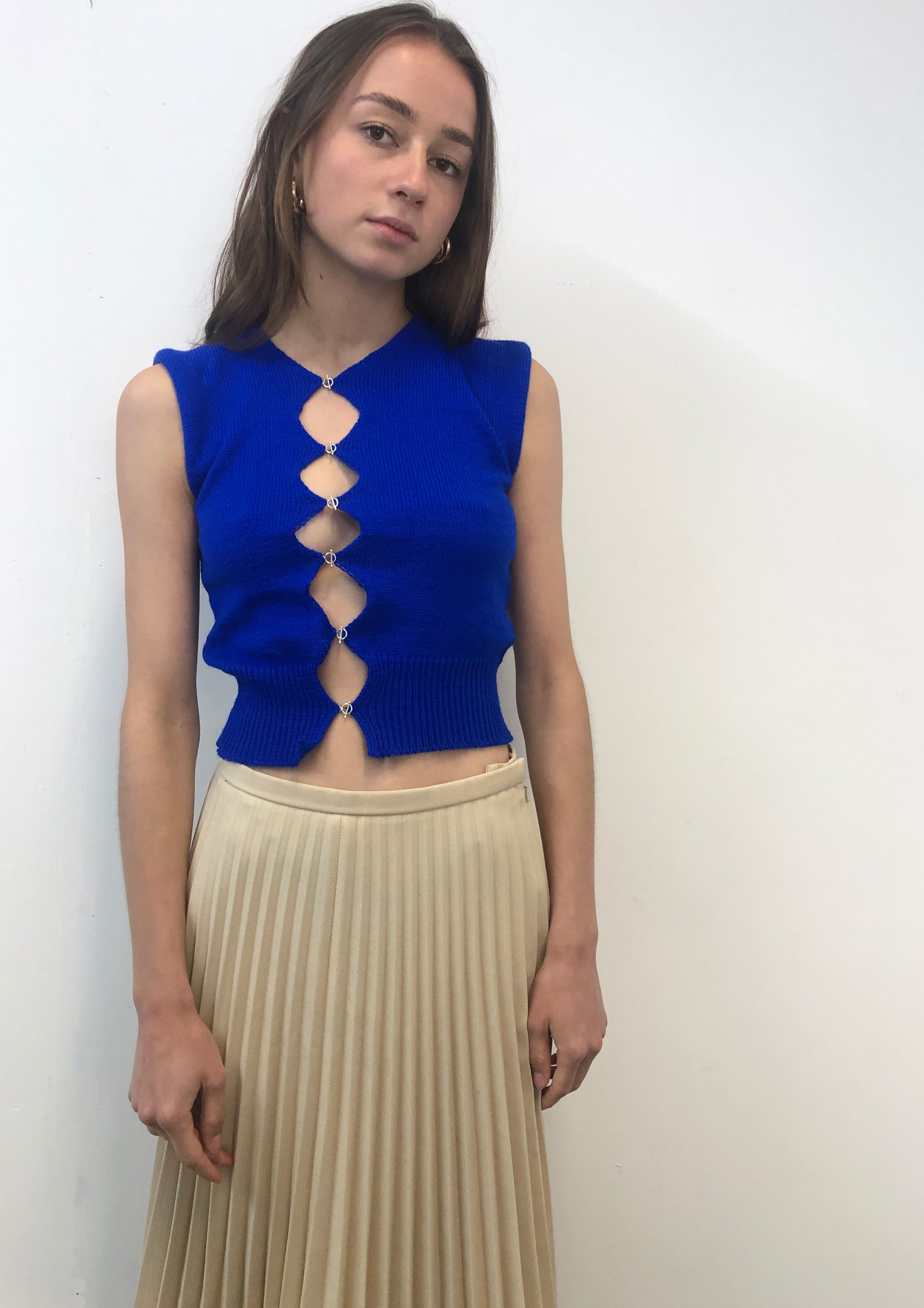 Asymmetric T Bar Top