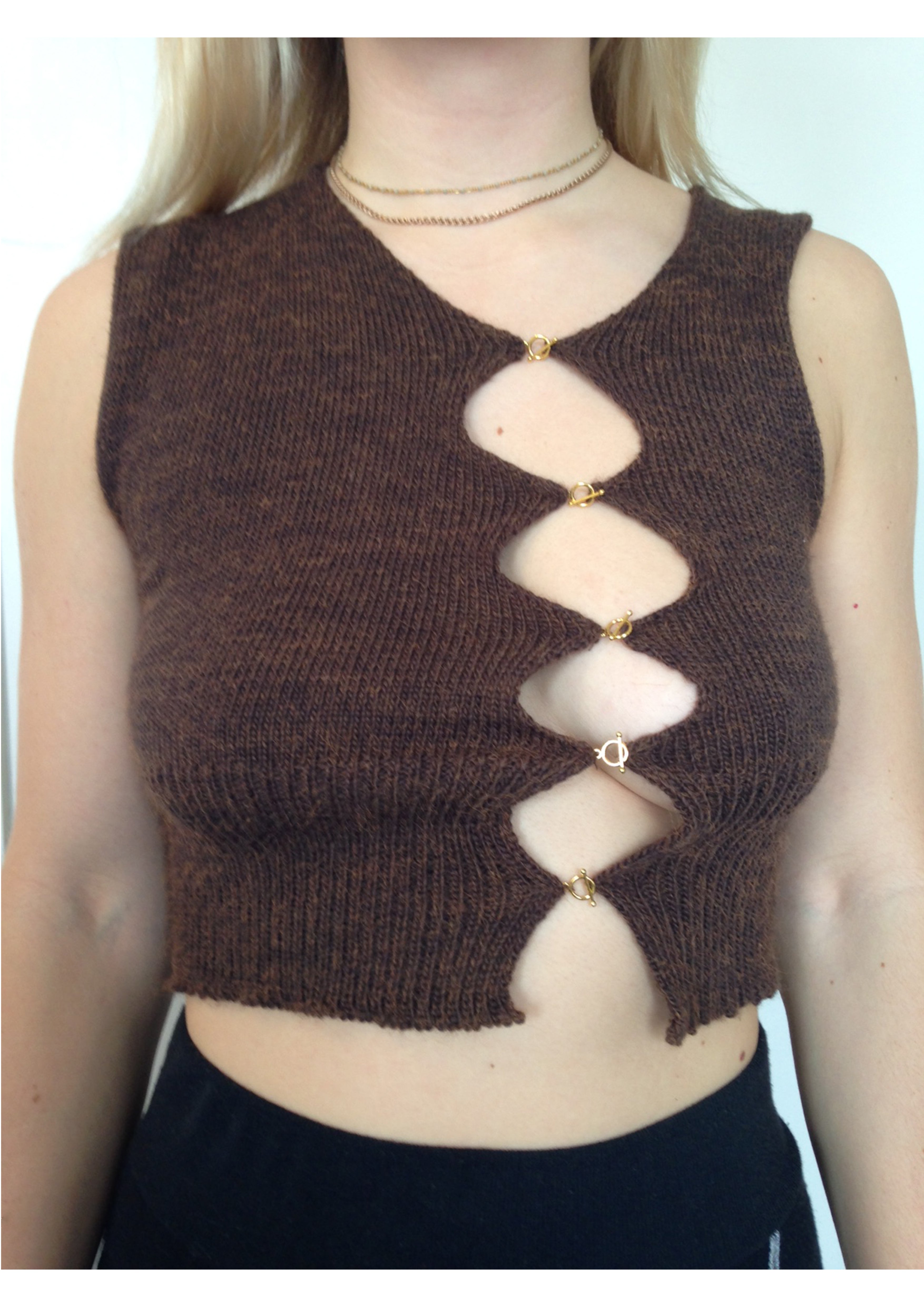 Asymmetric T bar top