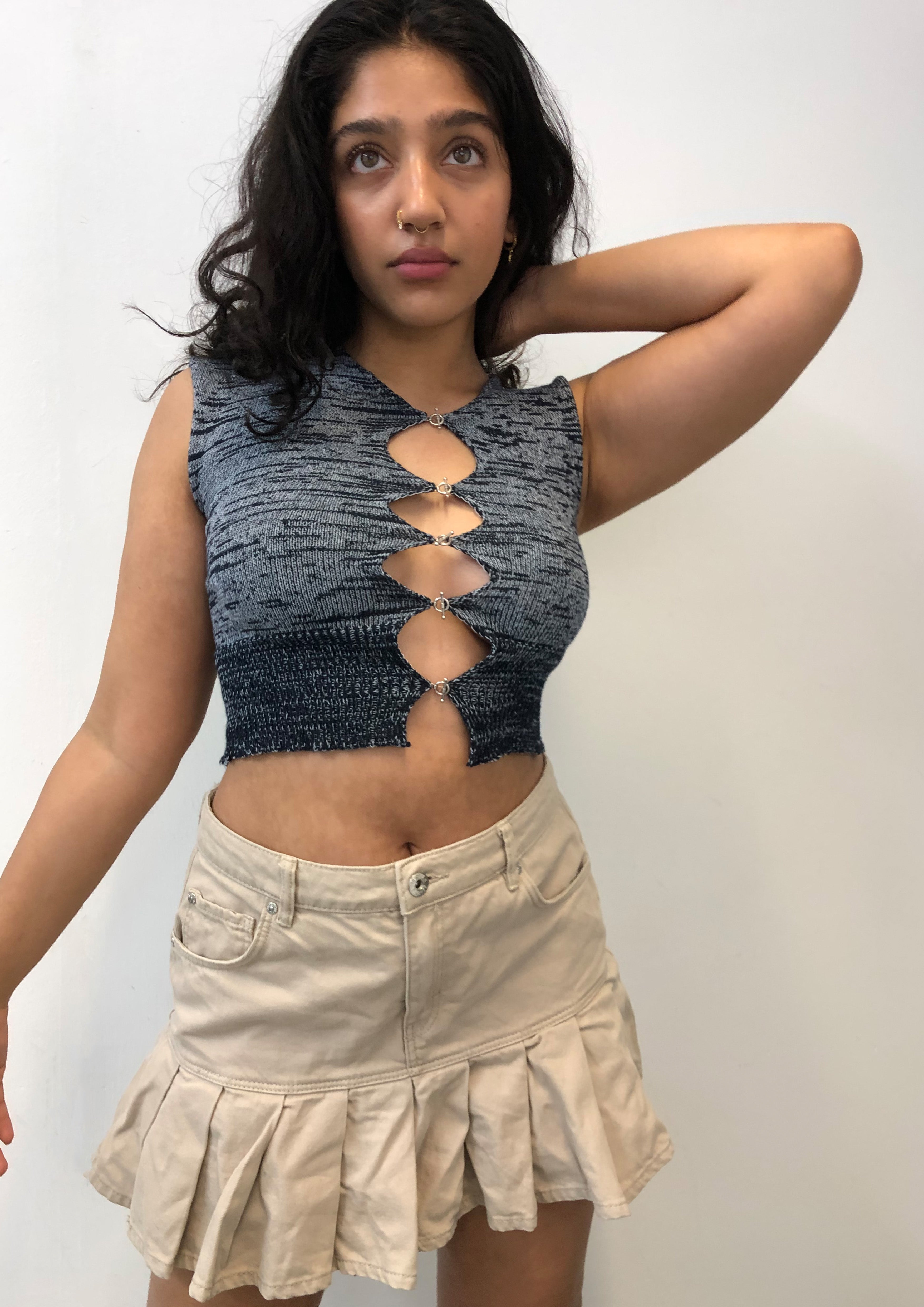 Asymmetric T bar Top