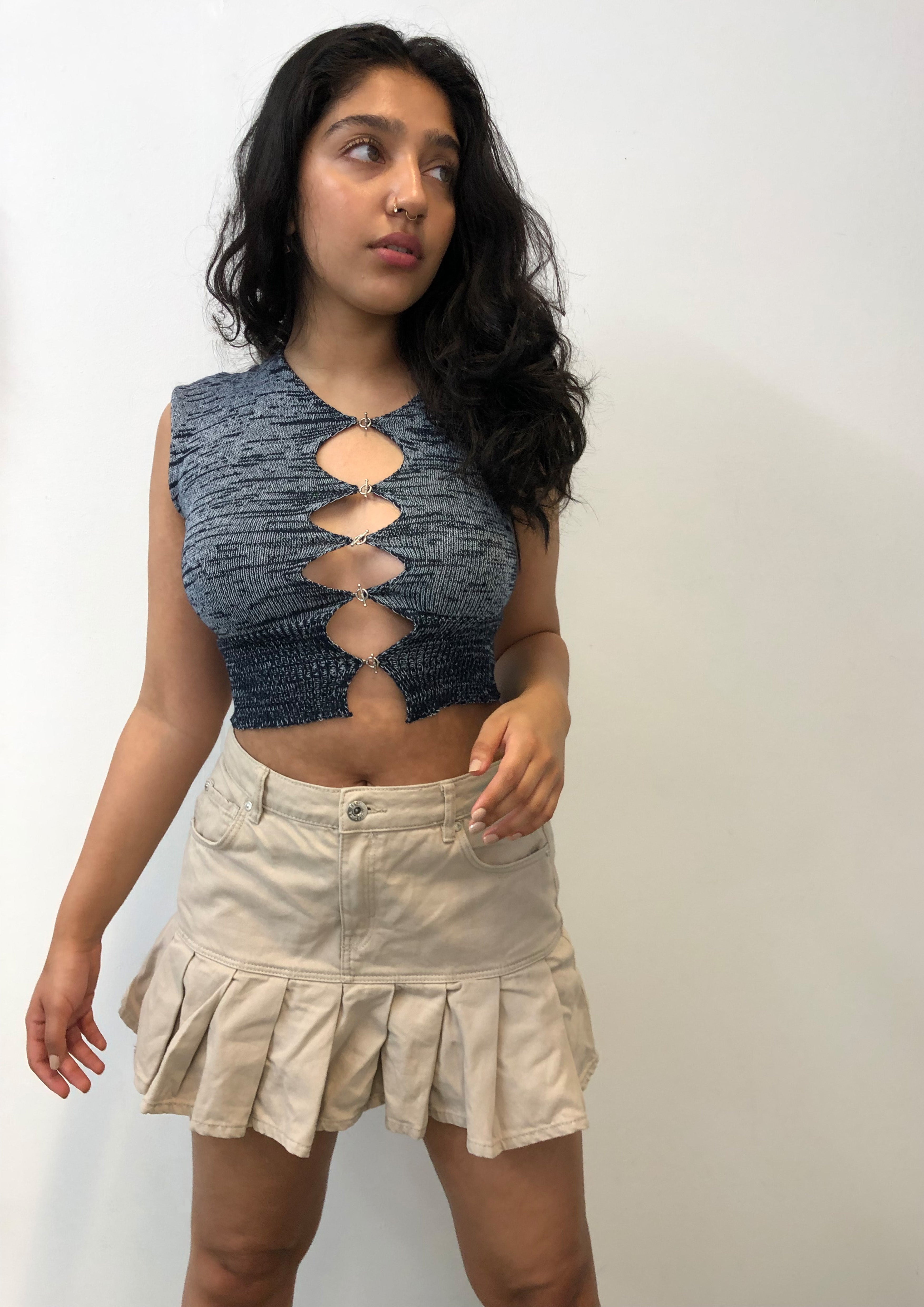 Asymmetric T bar Top