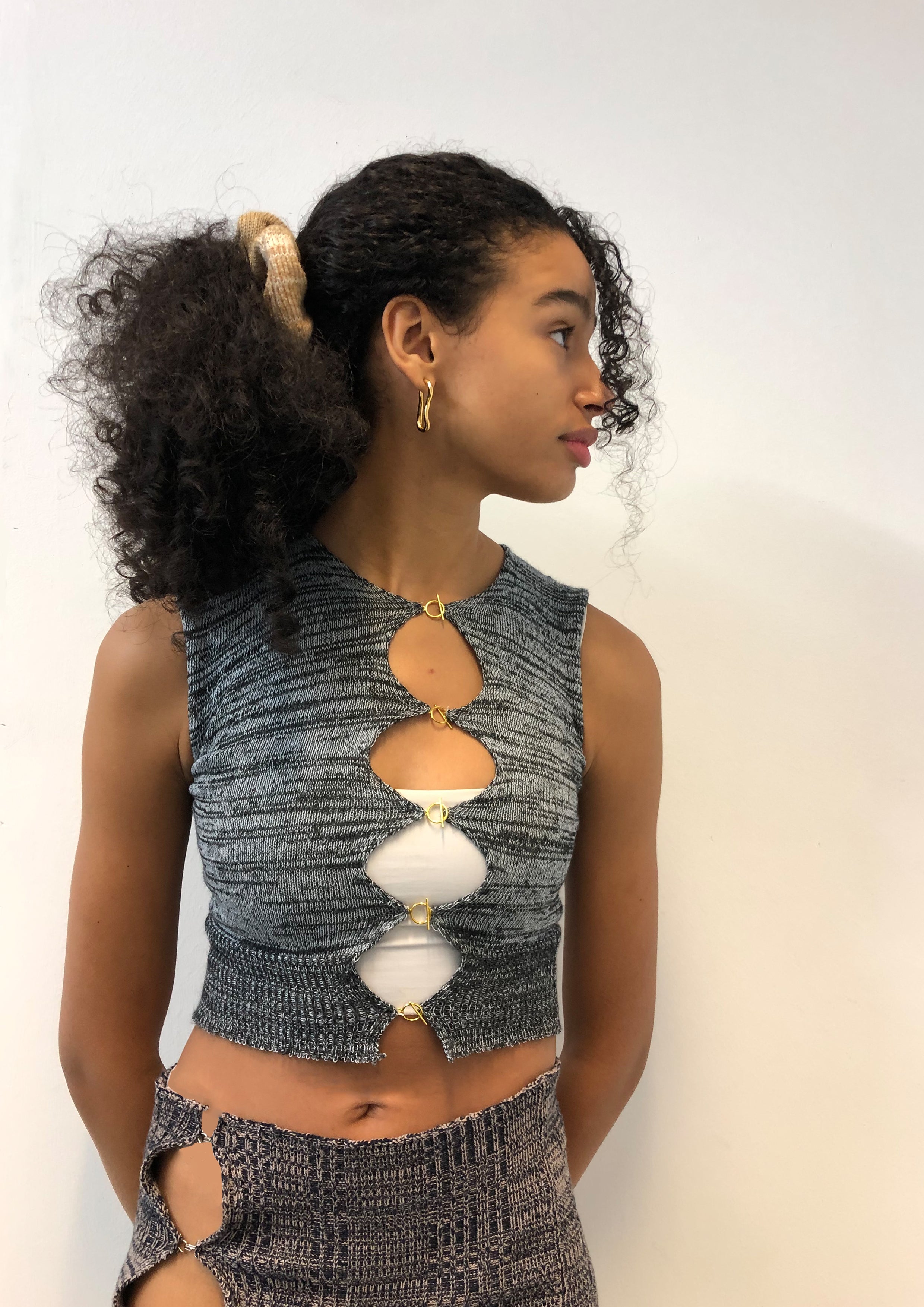 Asymmetric T Bar Top