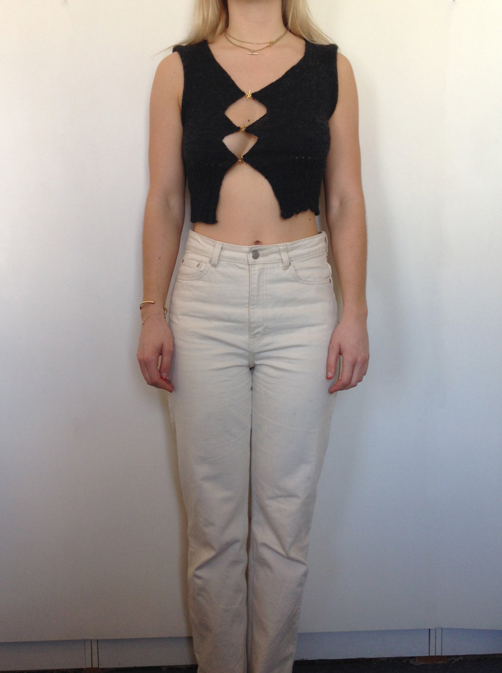 Asymmetric T bar Top