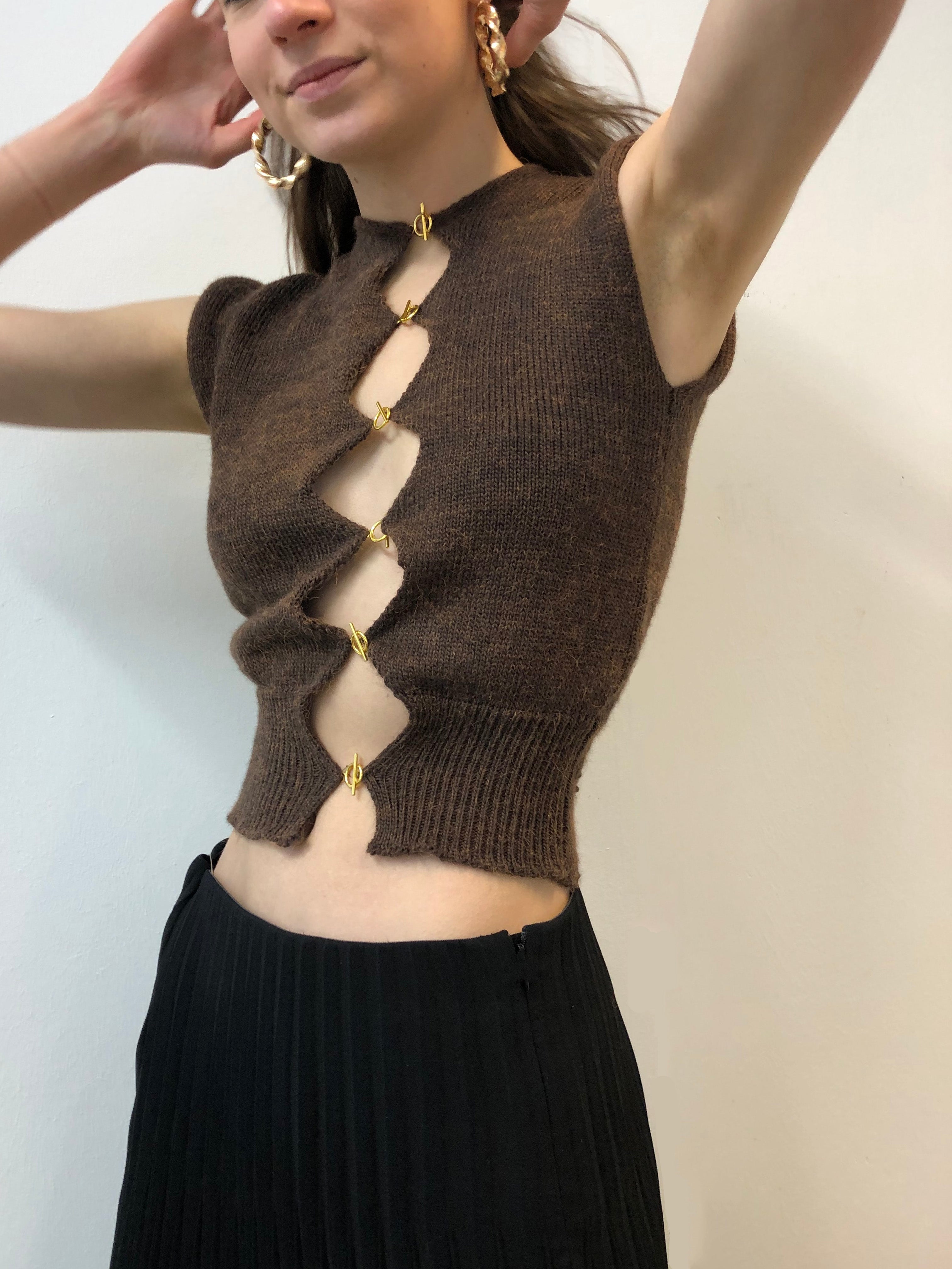 Asymmetric T Bar Top