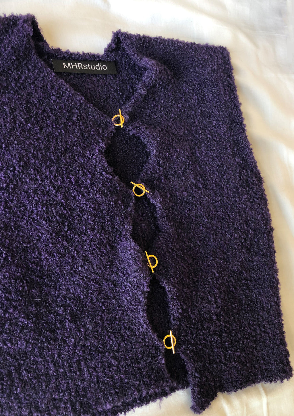 Asymmetric T bar Top