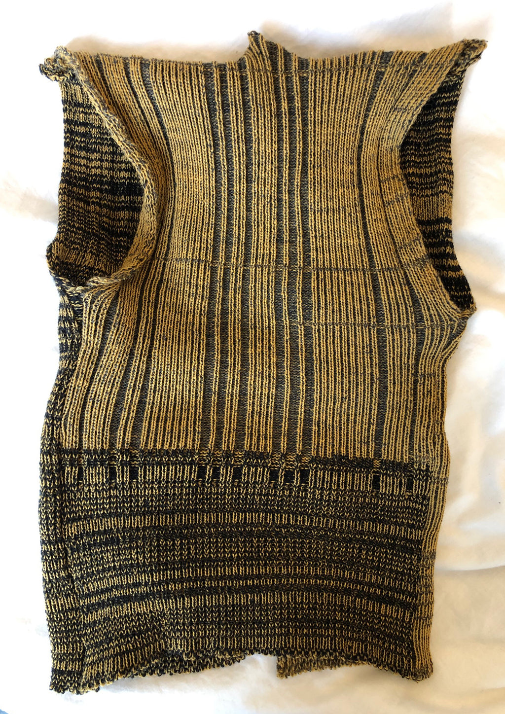 Ribbed Hook & Eye Vest