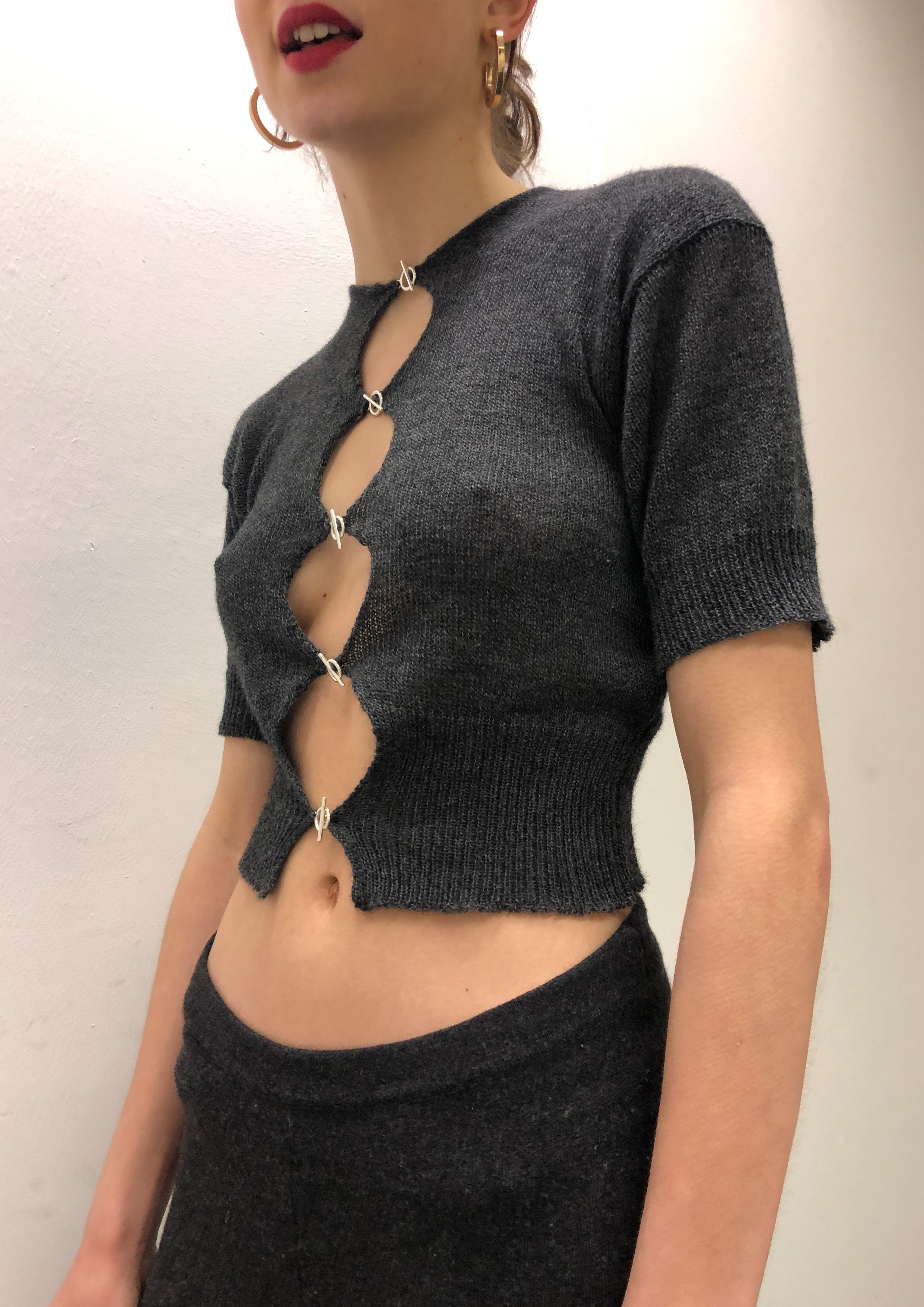 Short Sleeve T Bar Top
