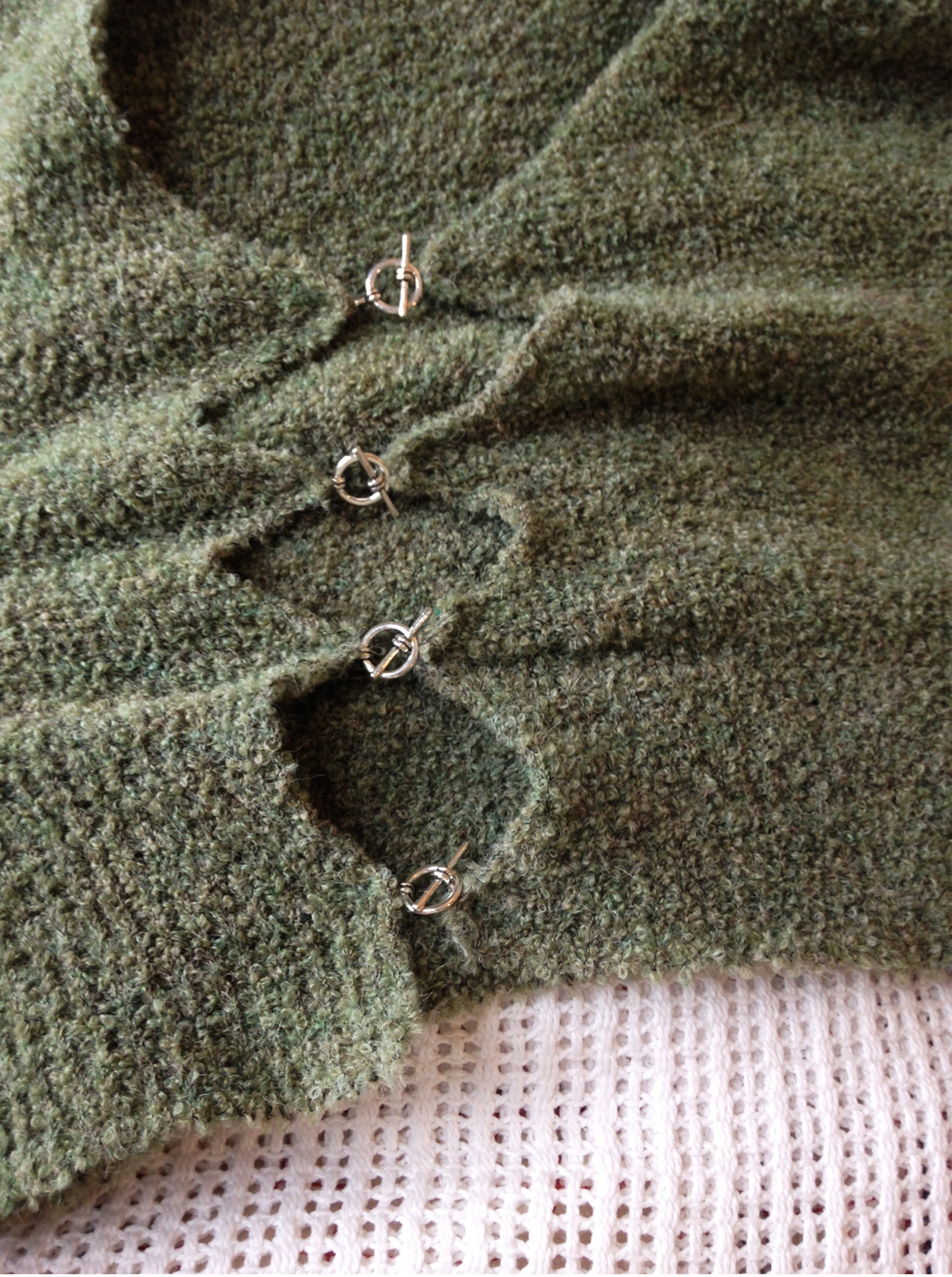 Asymmetric T bar Top