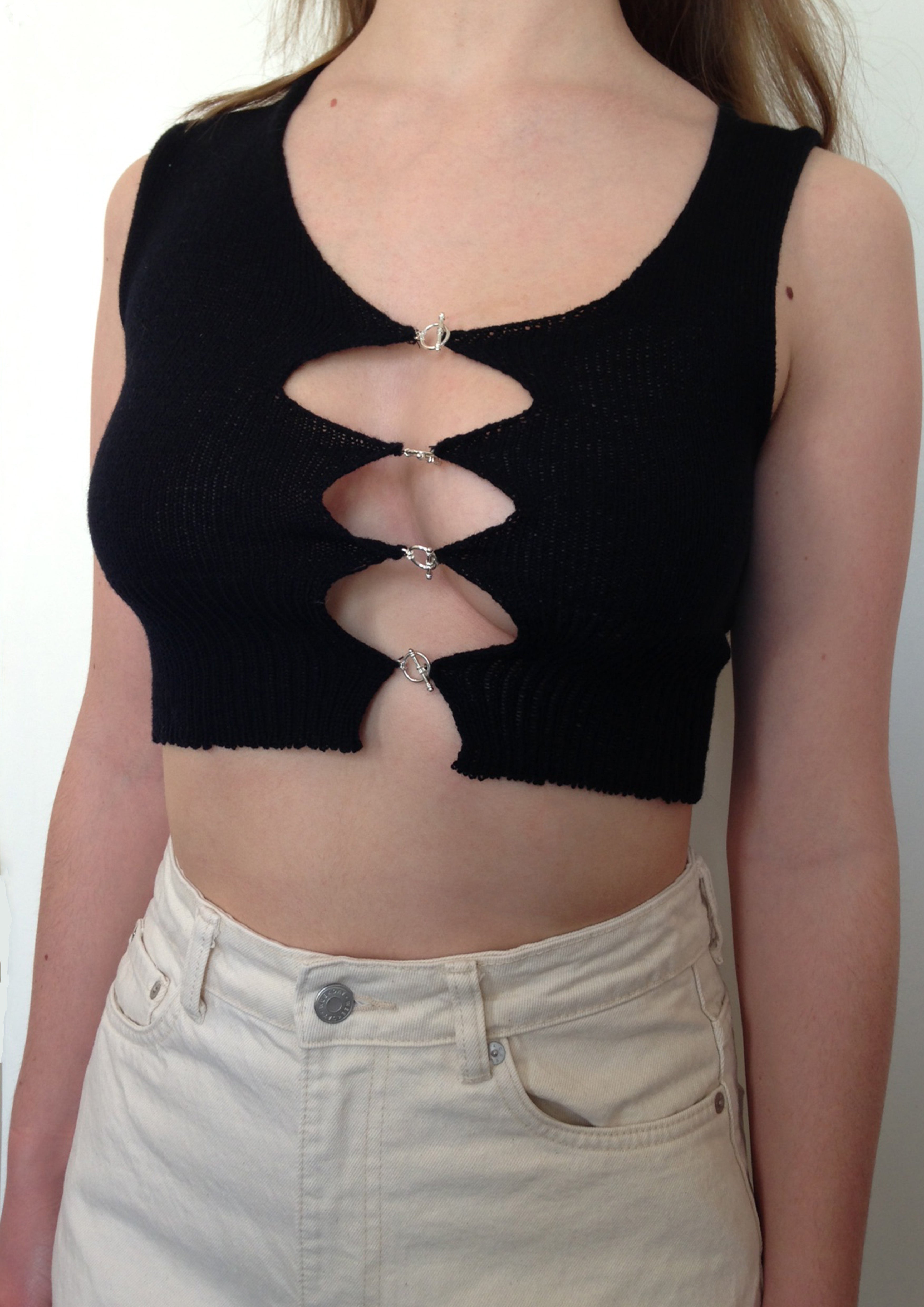 Asymmetric T bar Top