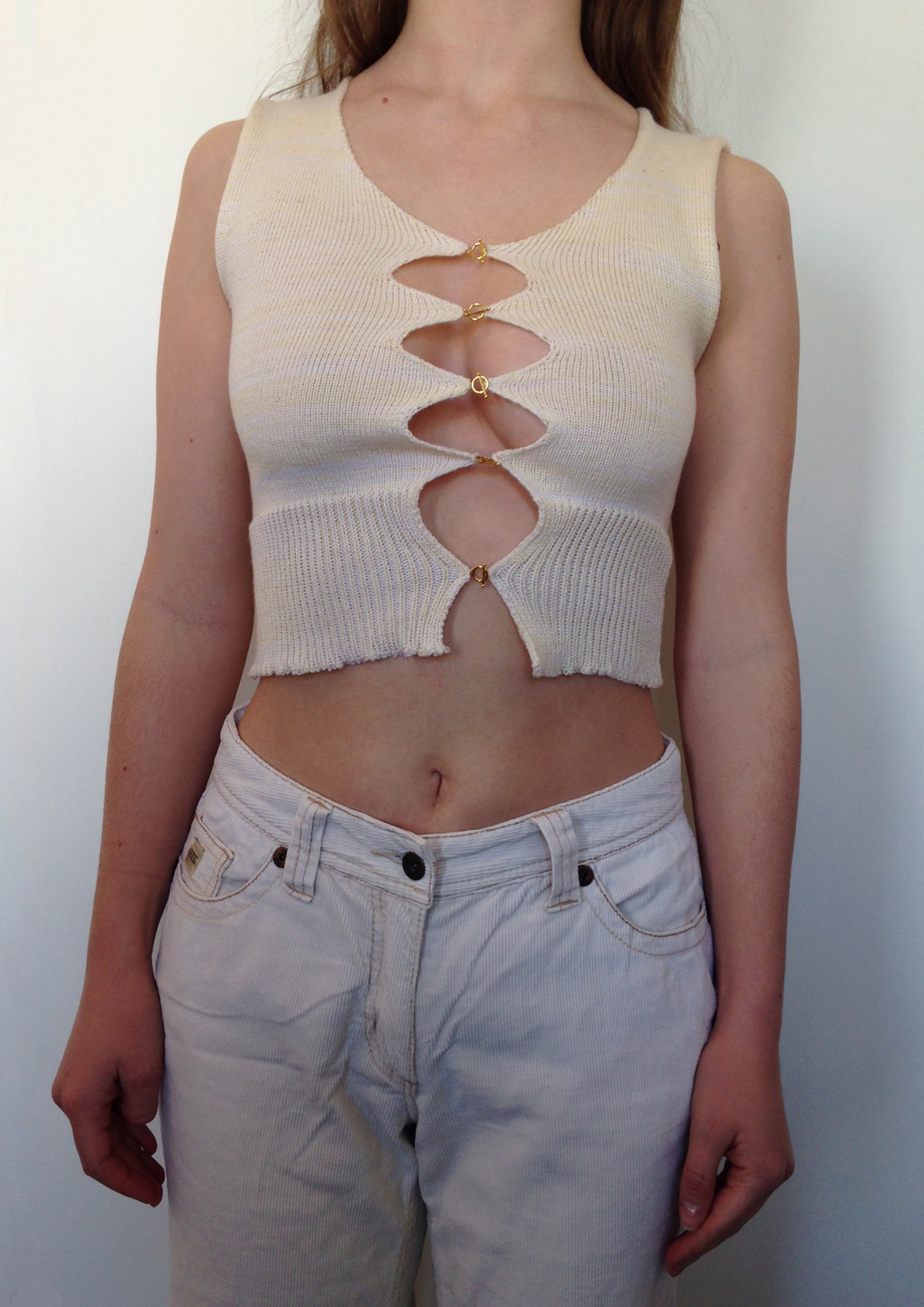 Asymmetric T bar Top